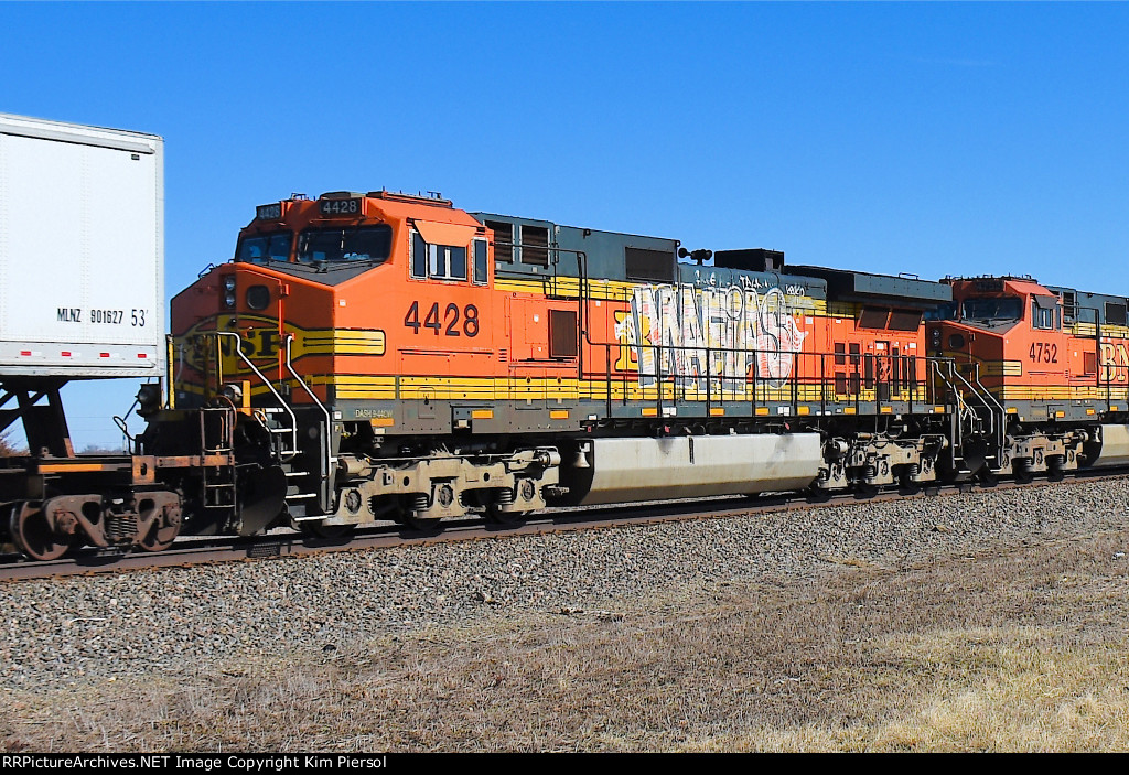 BNSF 4428